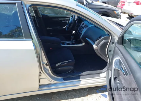 2013 Nissan Altima 2.5 S z USA, uszkodzony, nr VIN 1N4AL3AP0DN560687